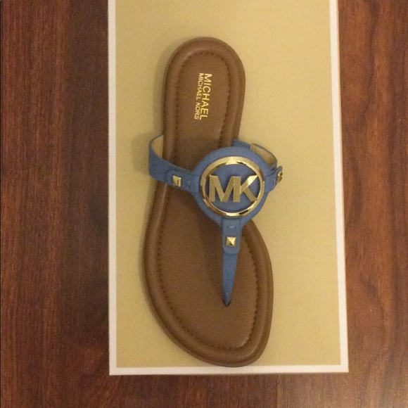 ❤️MICHAEL KORS SANDALS❤️ - Picture 2 of 6